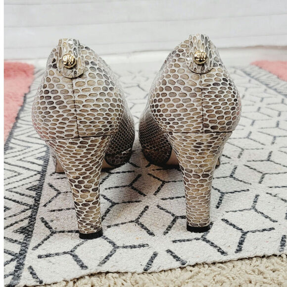 Stuart Weitzman Faux Python Patent Leather Peep Toe Heels, sz 7.5 - Picture 10 of 16